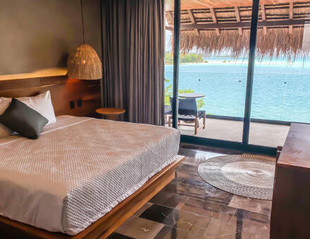 Lagoon View King Bed